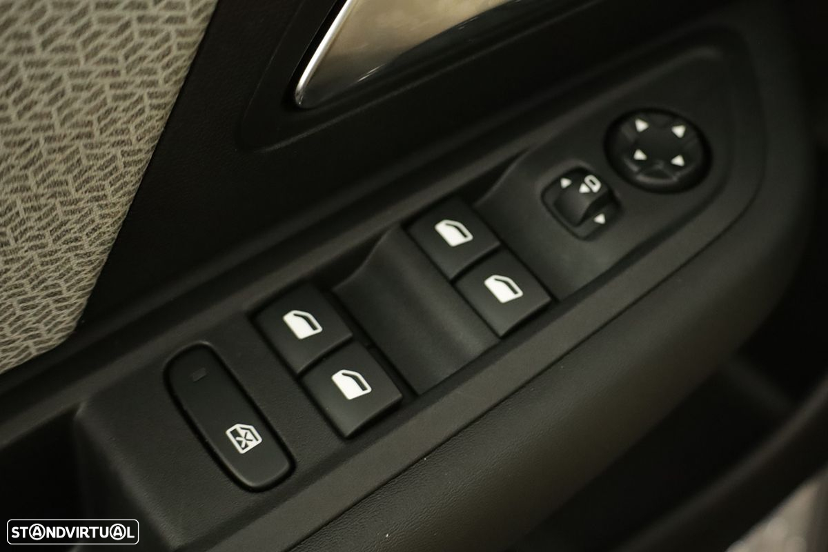 Citroën C4 1.2 PureTech Plus EAT8 - 19
