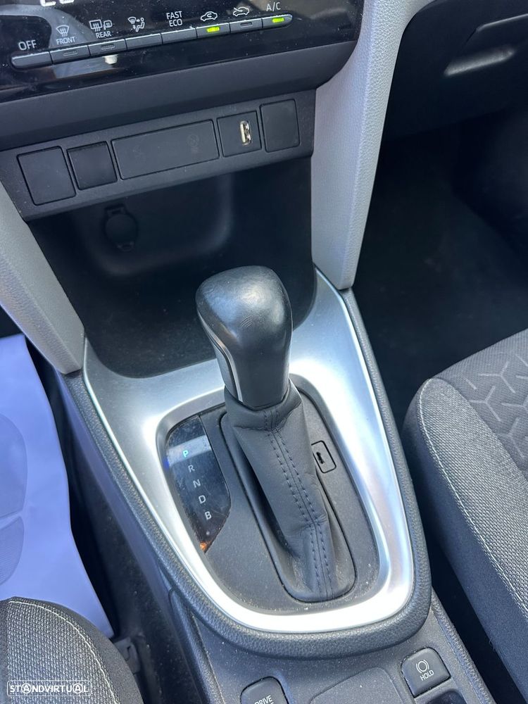 Toyota Yaris Cross 1.5 HDF Comfort Plus - 13