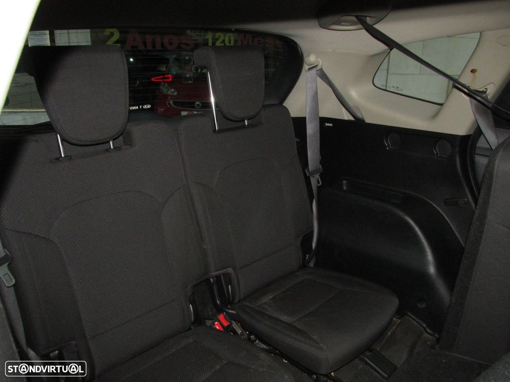 Kia Carens 1.7 CRDi ISG TX - 16