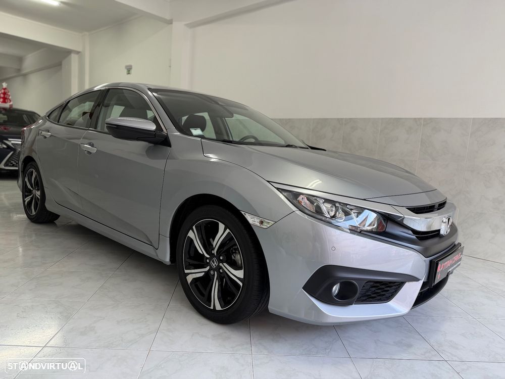 Honda Civic 1.5 i-VTEC Elegance Navi CVT - 7