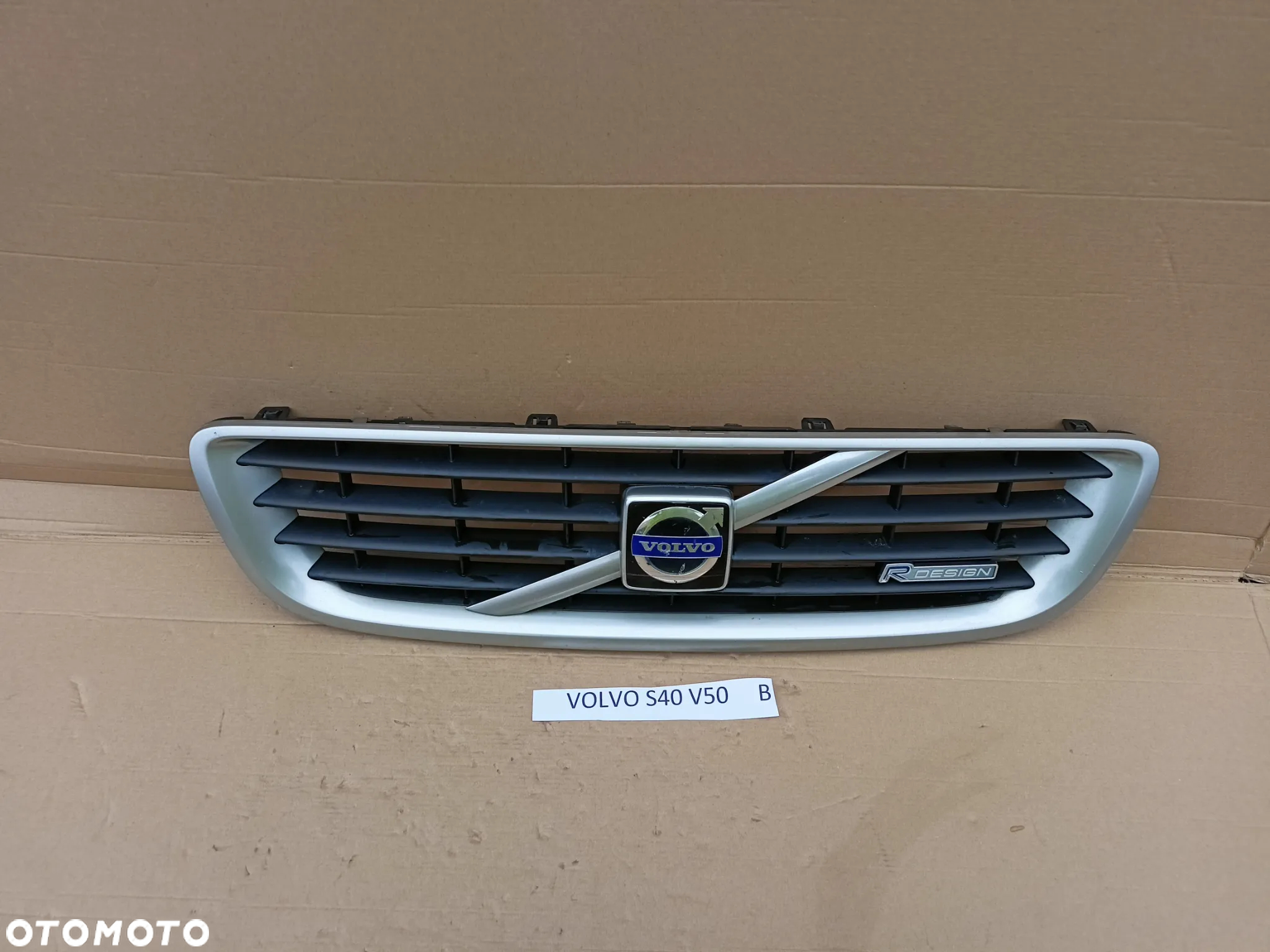 Grill Atrapa Volvo S40 V50 07-12 R-design grill atrapa oryginał - 4
