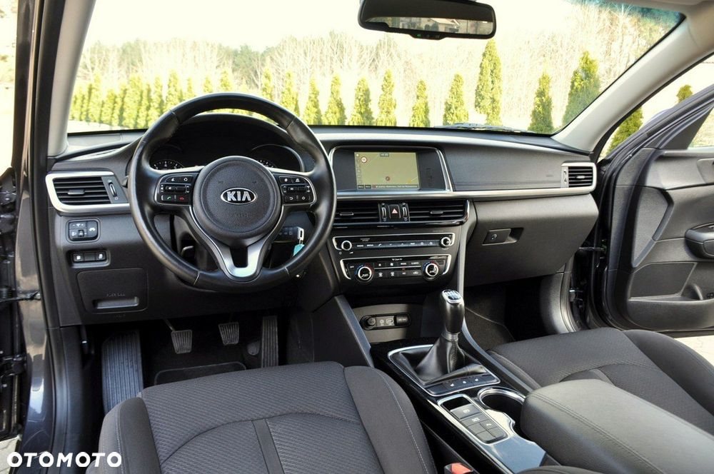 Kia Optima - 28