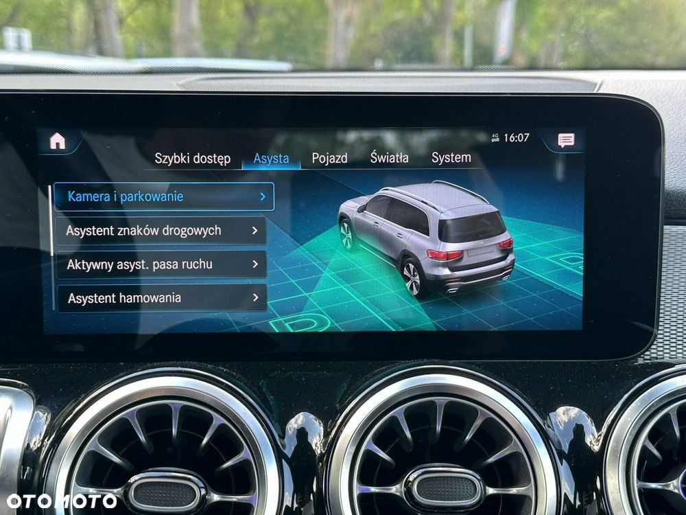Mercedes-Benz GLB 200 7G-DCT - 34