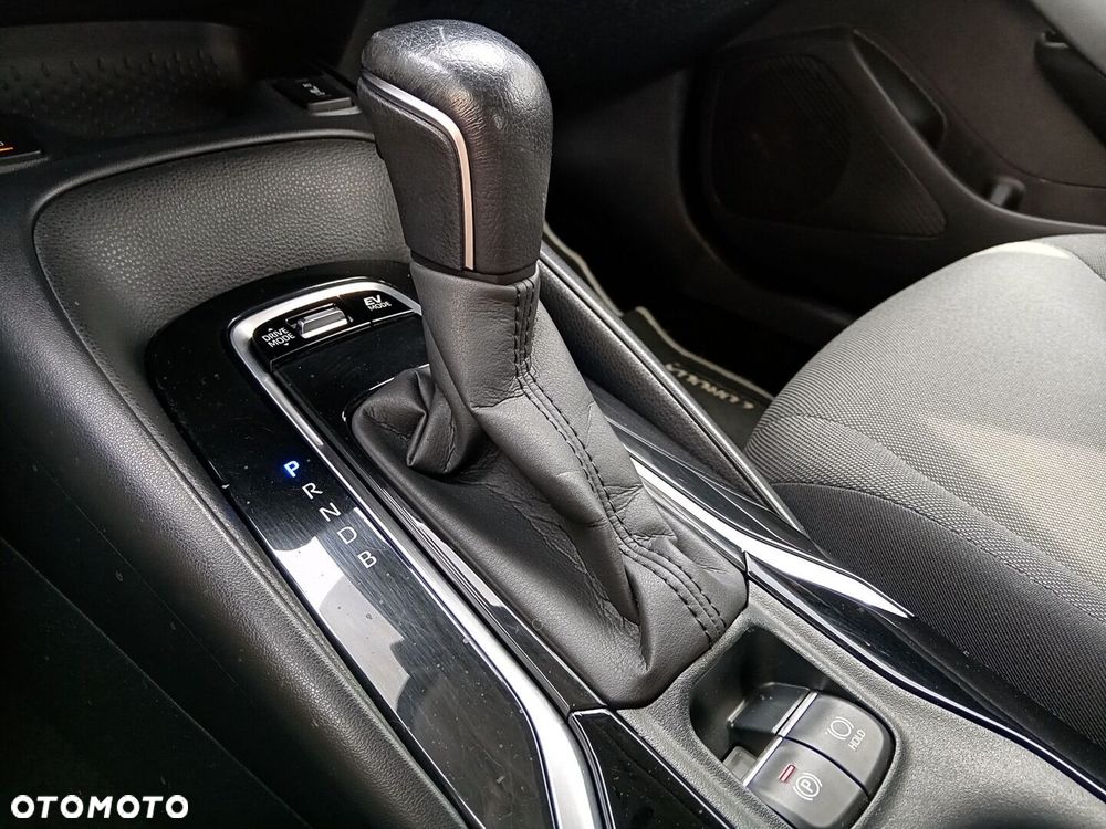 Toyota Corolla 1.8 Hybrid Comfort - 18