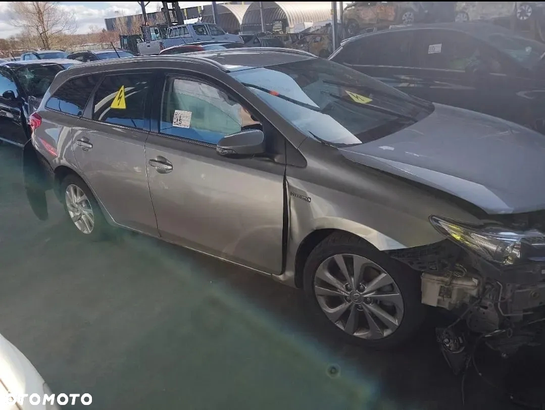 Toyota Auris 1.8 VVT-i Hybrid Automatik Comfort - 3