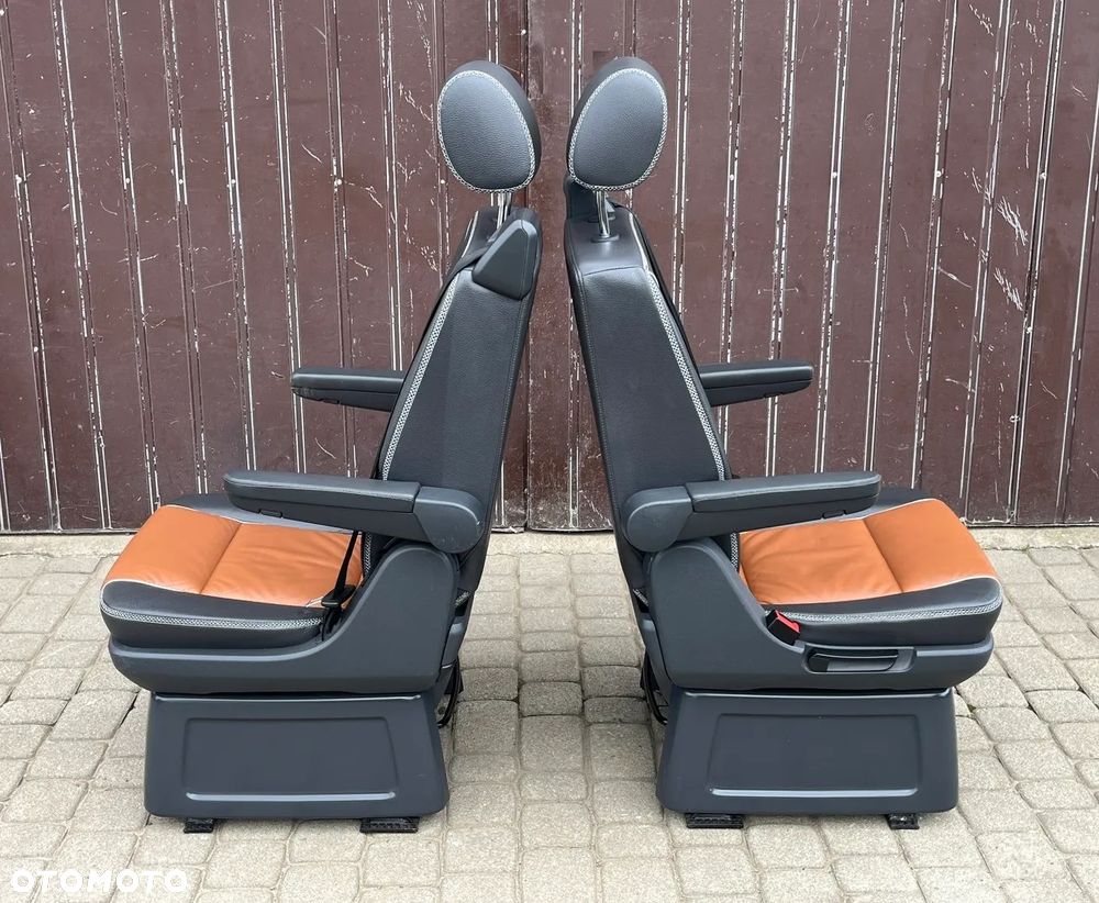 FOTEL OBROTOWY KAPITAŃSKI TYŁ TYLNY DRUGI RZĄD 2 SKÓRA ANTRACYT TEAK VW T5 LIFT T6 CALIFORNIA MULTIVAN PAN AMERICANA - 10