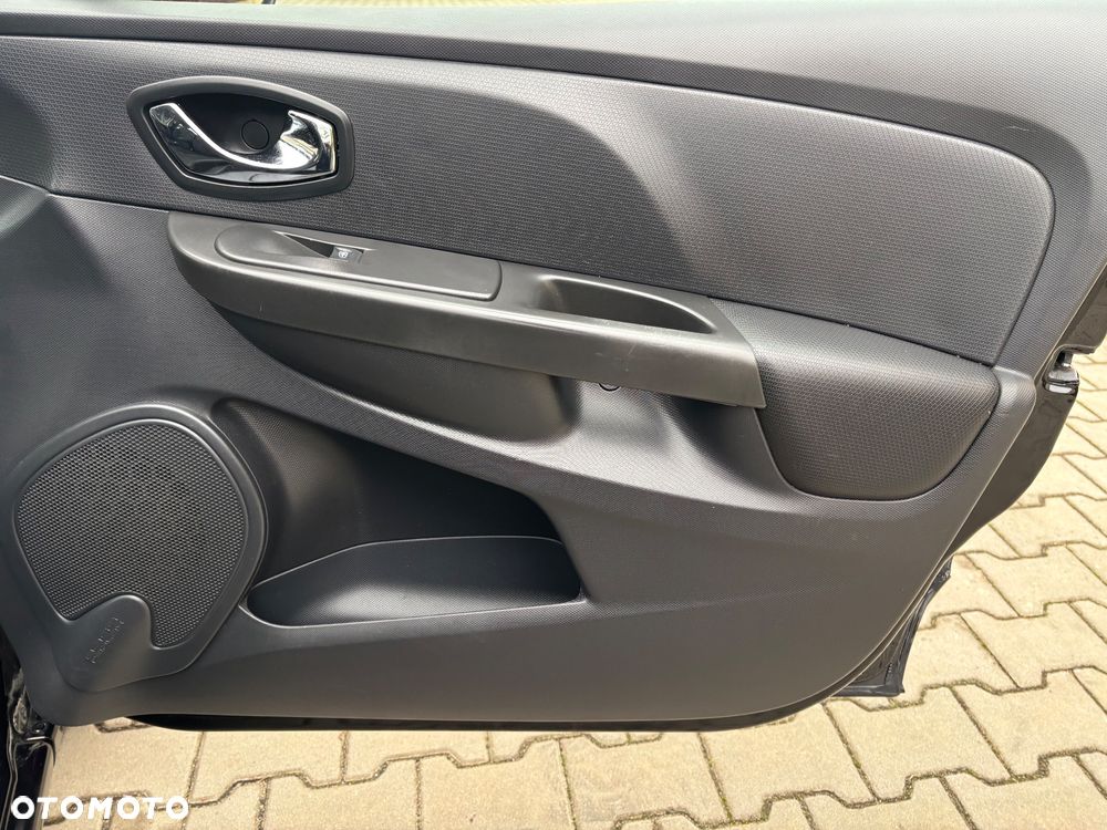 Renault Clio dCi 90 Dynamique - 26