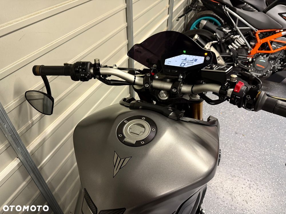 Yamaha MT - 9