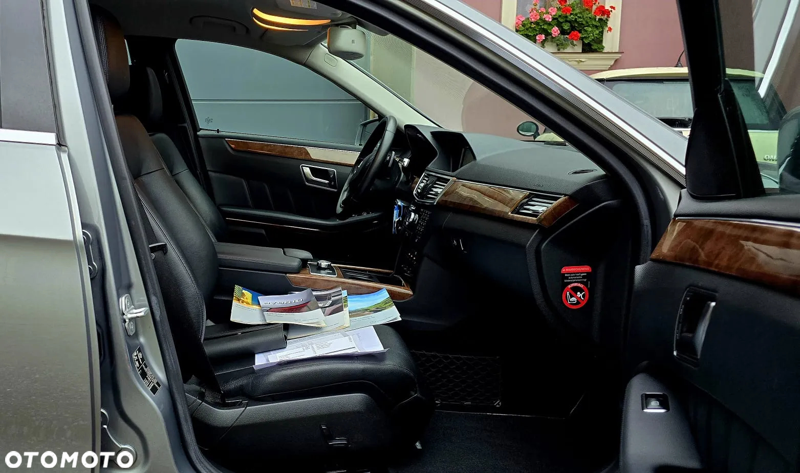 Mercedes-Benz Klasa E 300 BlueTec Hybrid Elegance - 13