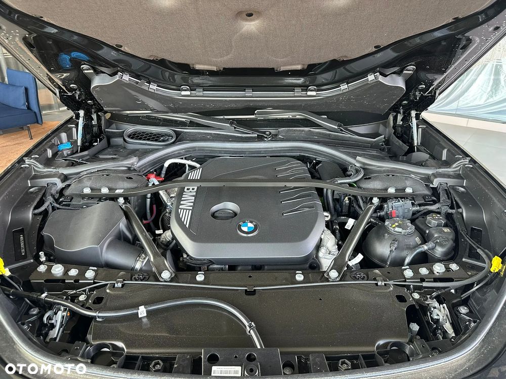 BMW Seria 7 740d xDrive mHEV sport - 29