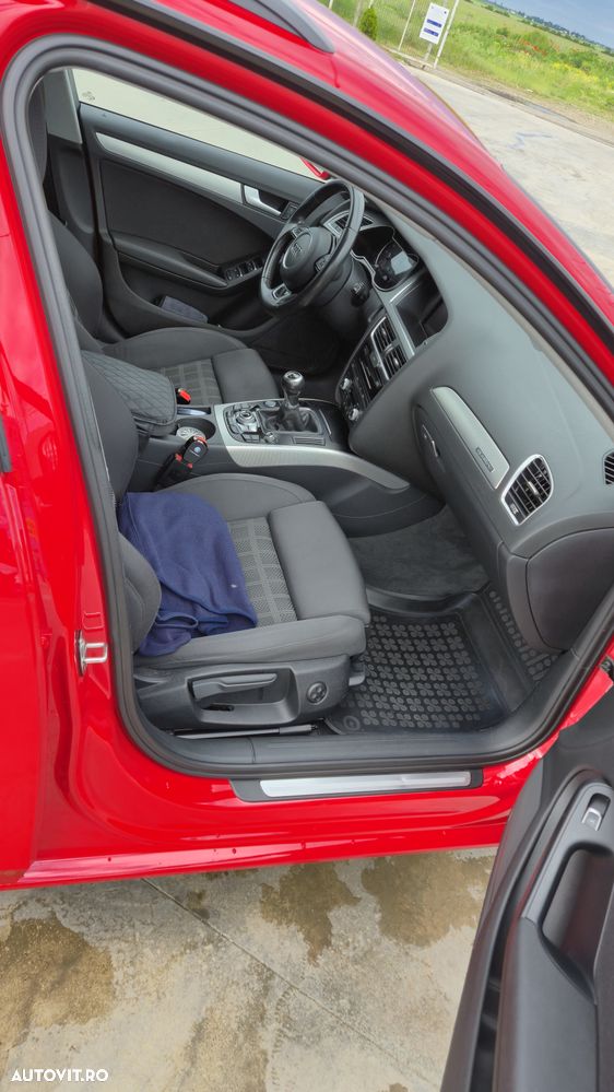 Audi A4 Limuzina 2.0 TDI quattro design - 8