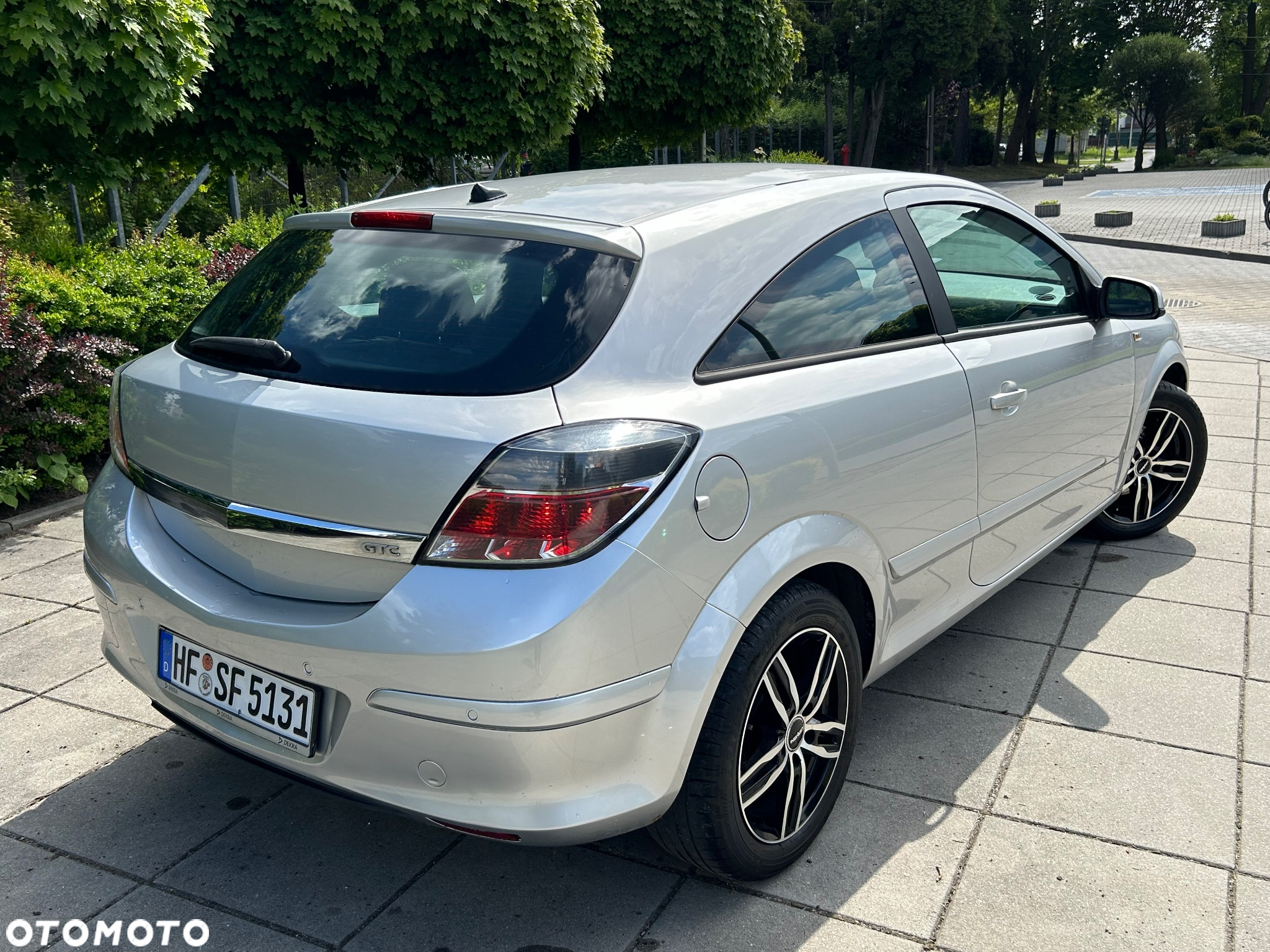 Opel Astra GTC 1.6 Catch me - 4