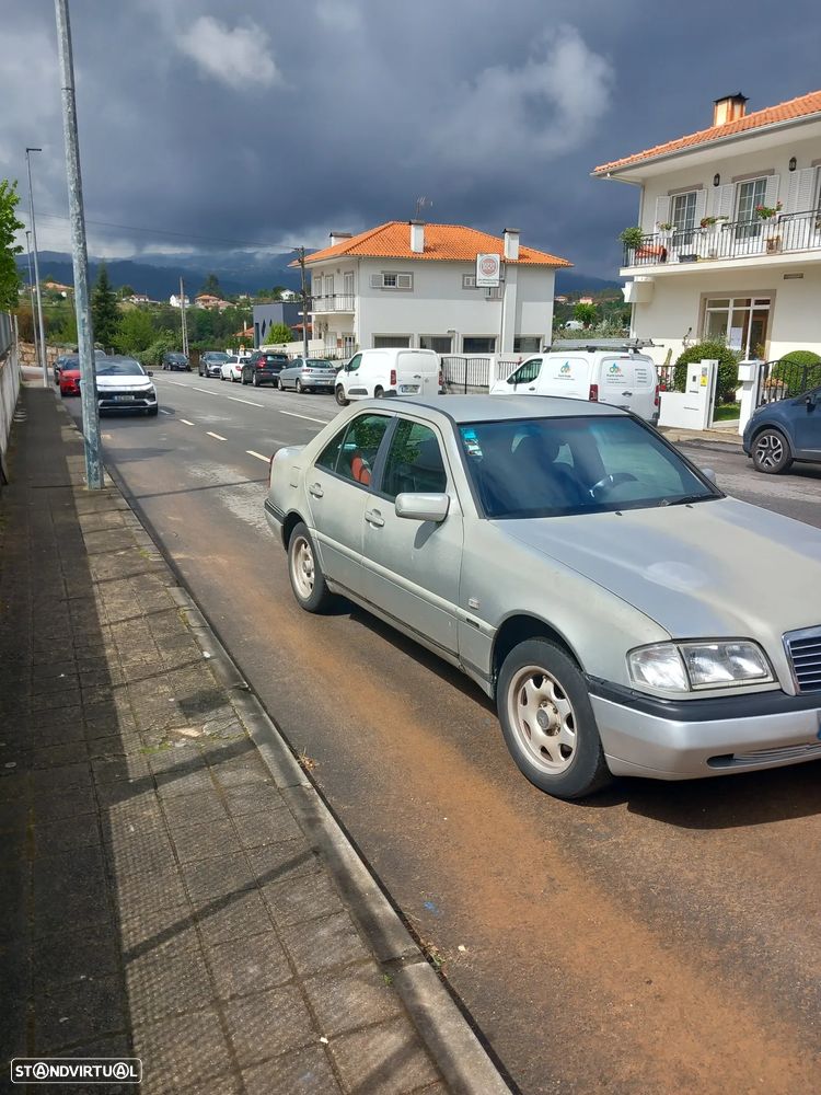 Mercedes-Benz C 200 D Classic - 1