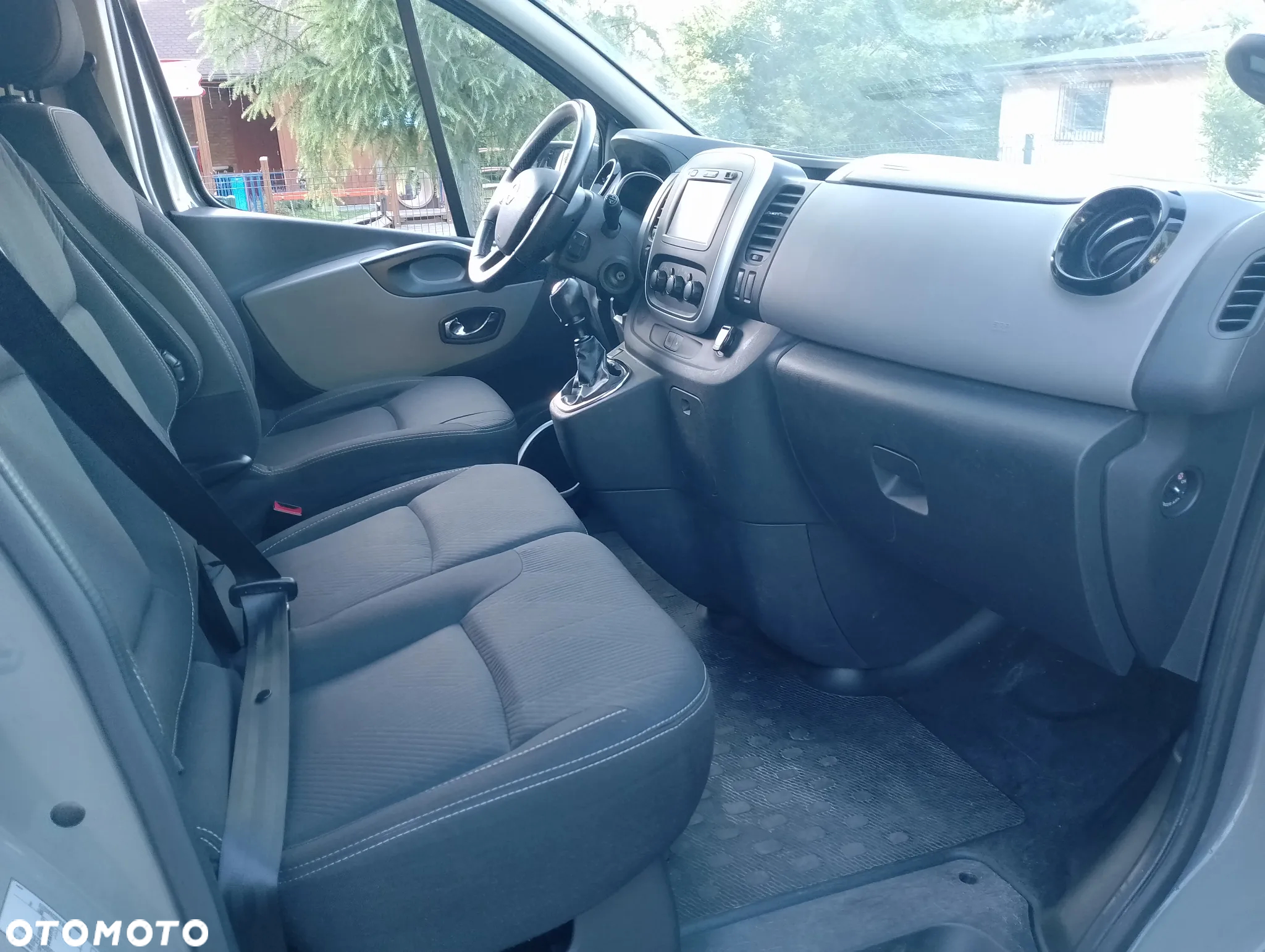 Nissan NV300 - 17
