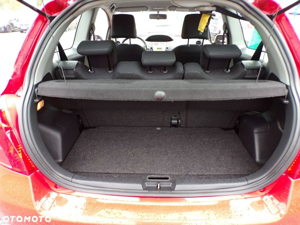 Toyota Yaris - 28