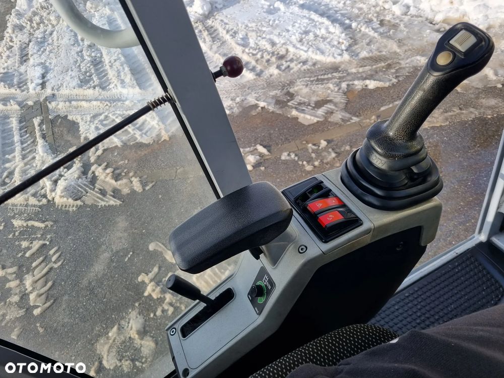 Wacker Neuson EZ38 koparka 4tony 2018r 1289h Import Norwegia-Maszyna JAK NOWA aktualna DEKRA 2026r. silnik Yanmar. dodatkowa linia Hydr. Zamki na tłokach. Szybko-złącze Hydra. 2 łyżki. Zero luzów wycieków. Okazja! - 33