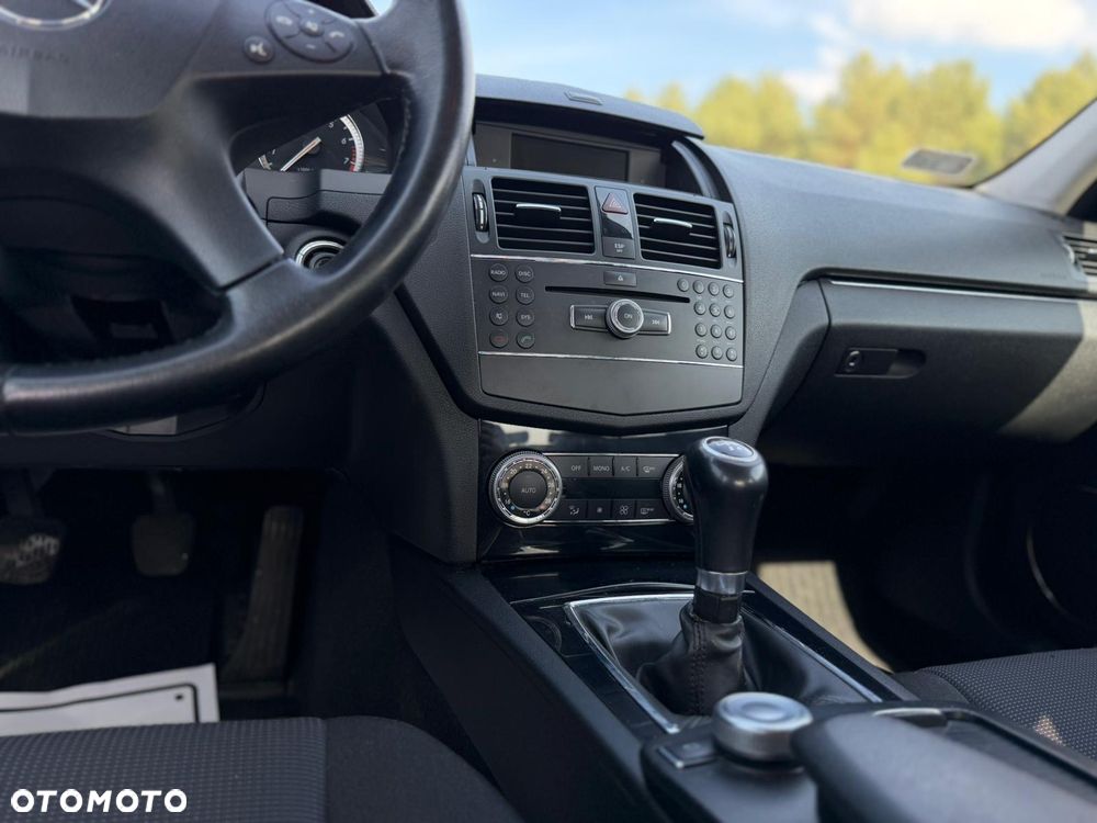 Mercedes-Benz Klasa C 180 Kompressor Elegance - 17