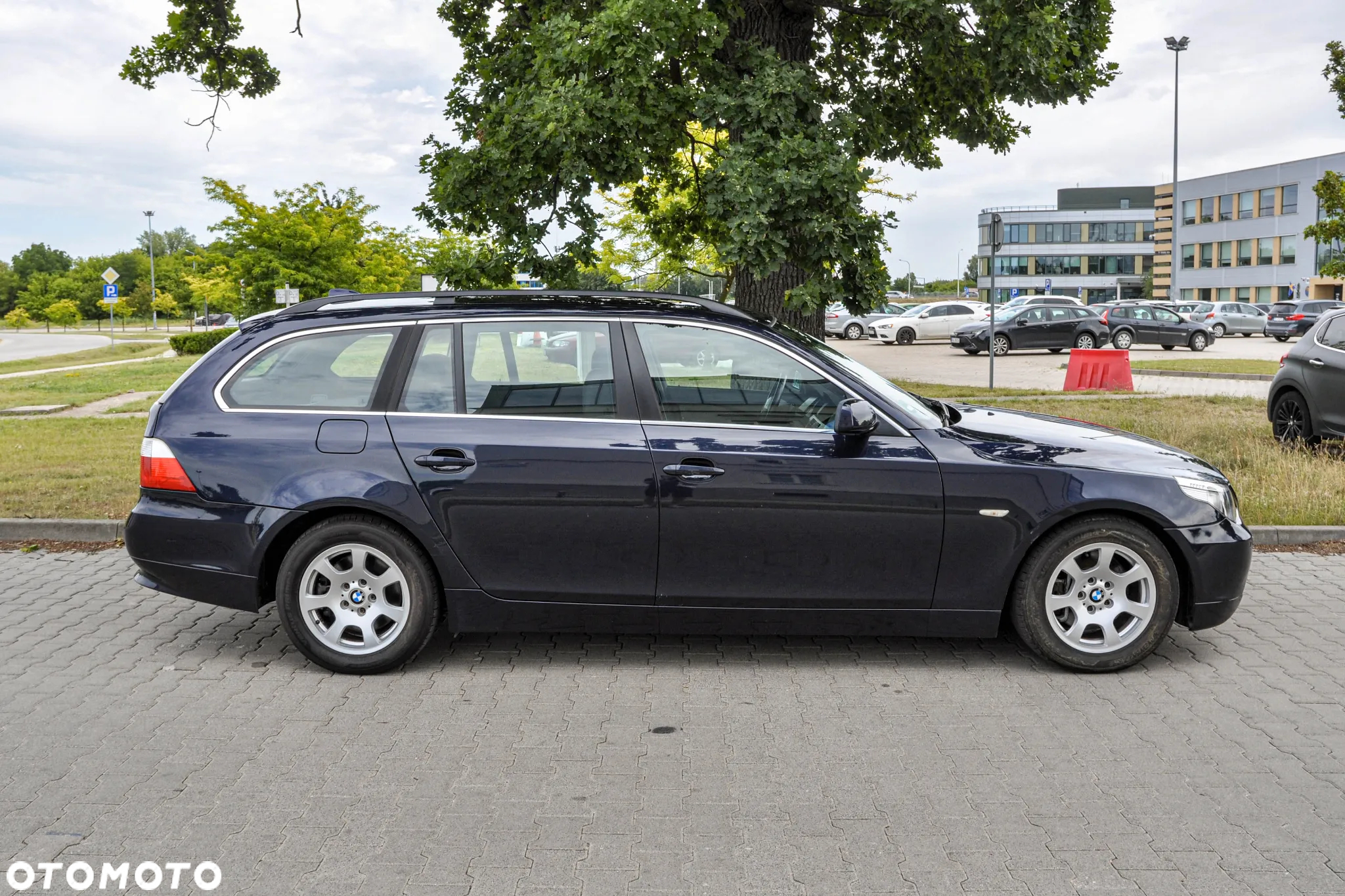 BMW Seria 5 525i Touring - 5