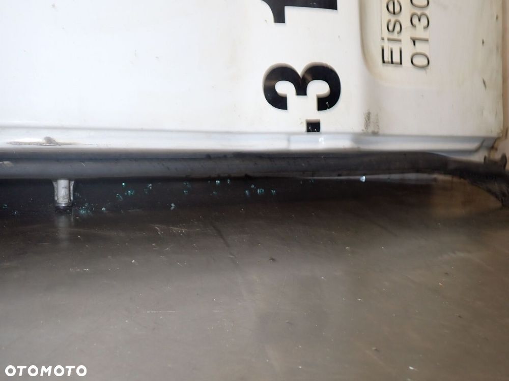 DRZWI PRAWY TYŁ SKRZYDŁOWE RENAULT TRAFIC II 1.9 - 8