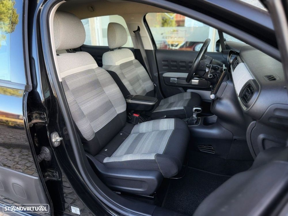 Citroën C3 1.2 PureTech Shine EAT6 - 8
