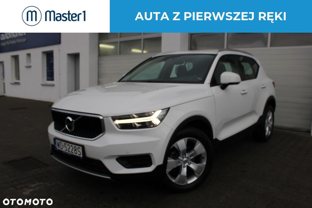 Volvo XC 40 T3 Momentum Pro - 1