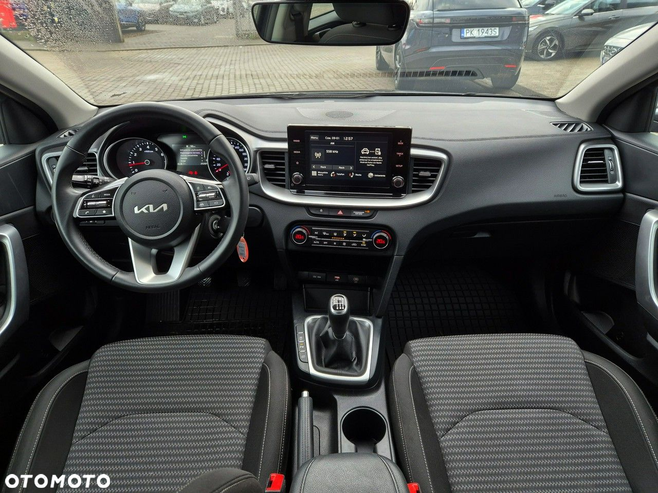 Kia Ceed - 16