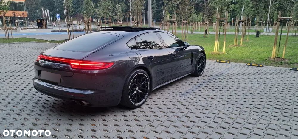 Porsche Panamera 4S - 2
