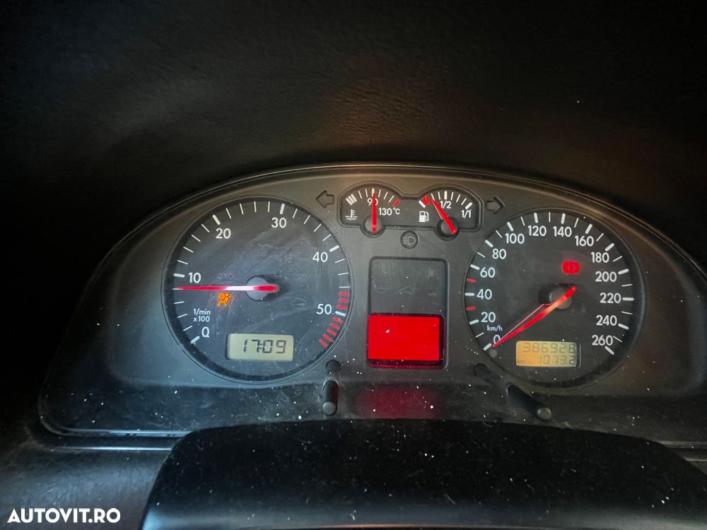 Volkswagen Passat - 10