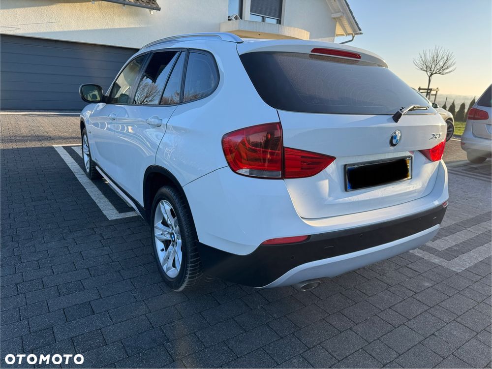 BMW X1 xDrive18d xLine - 6