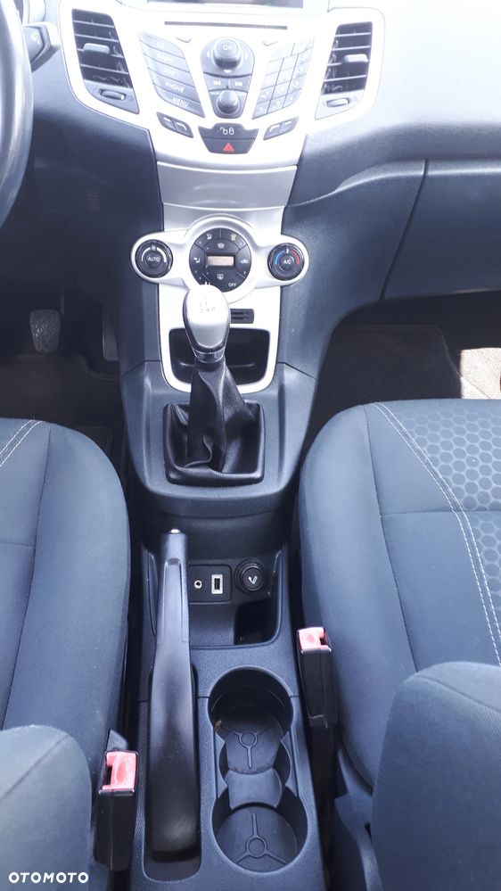 Ford Fiesta 1.25 Titanium EU5 - 12