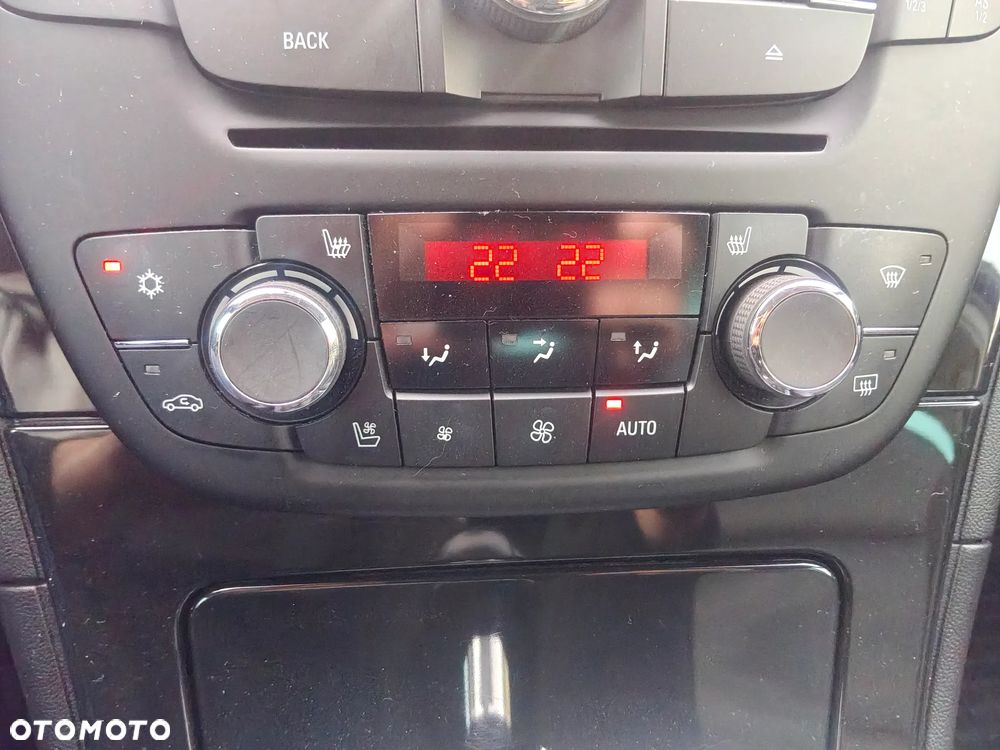 Opel Insignia 2.0 T Sport 4x4 - 18