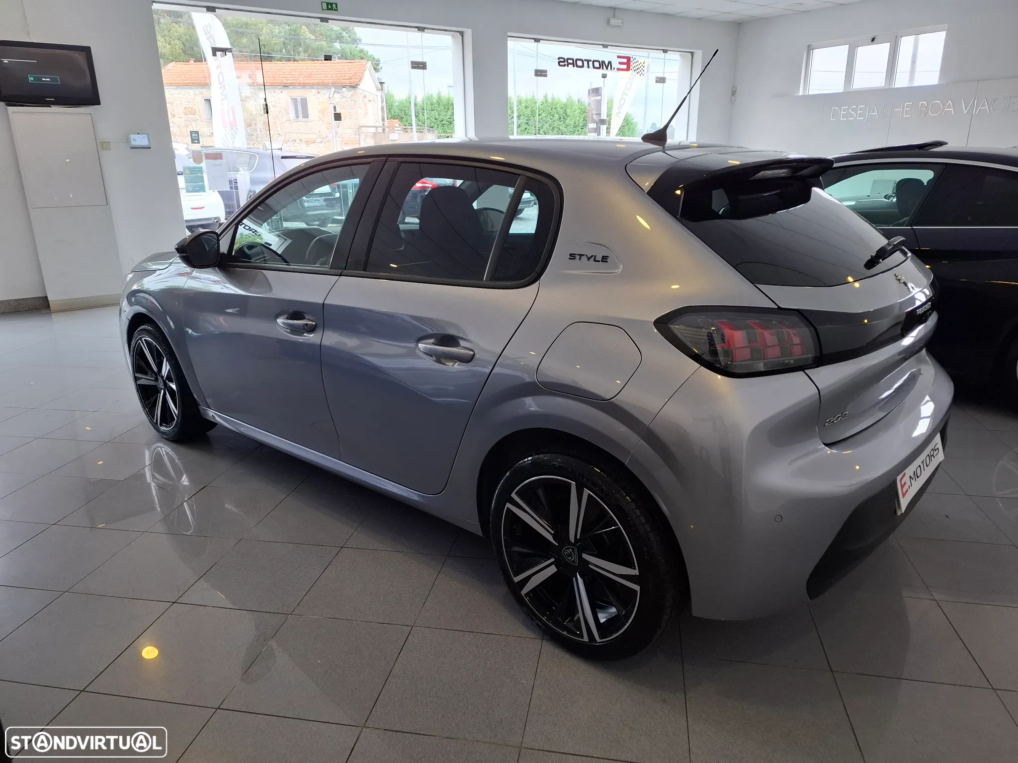 Peugeot 208 1.2 PureTech Active - 4