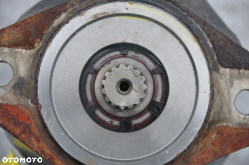 Silnik jazdy hydromotor Manitou 160 ATJ R902493363 - 5