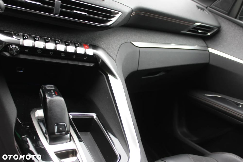 Peugeot 5008 BlueHDi 130 EAT8 GT - 20
