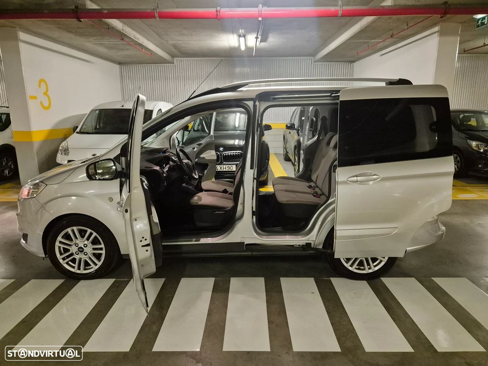 Ford Tourneo Courier 1.0 EcoBoost Titanium - 16