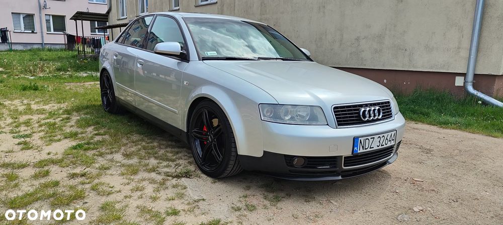 Audi A4 - 1