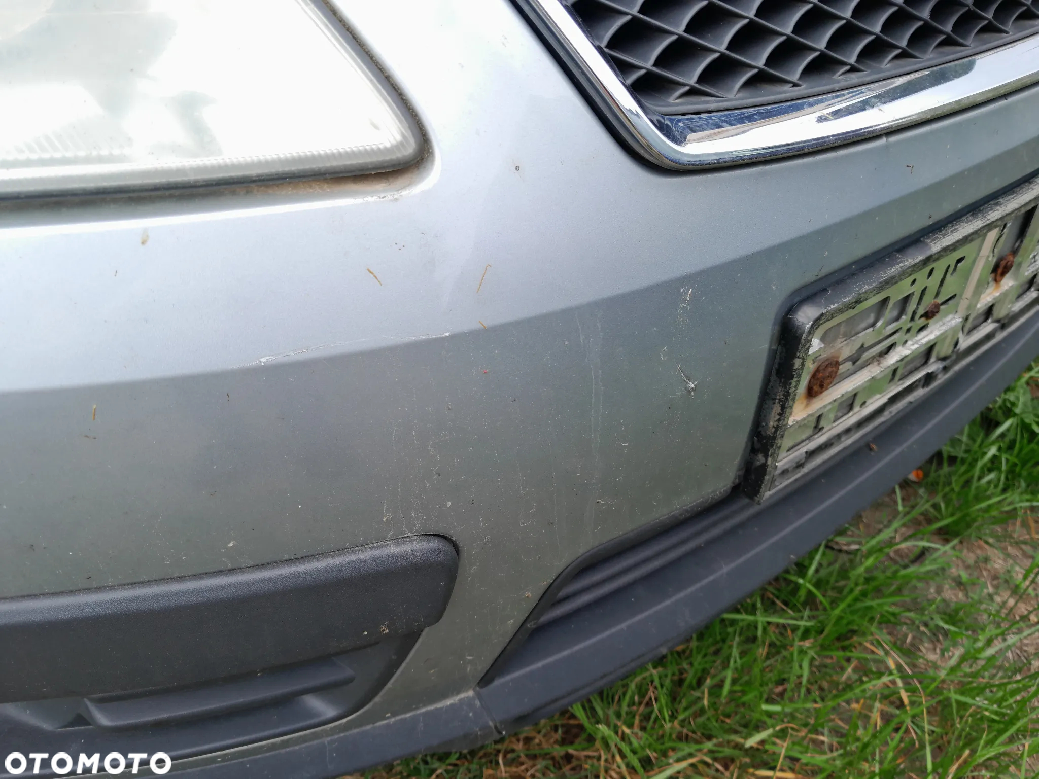 Zderzak przedni FORD C-max mk1 03-06r. D1 - 4