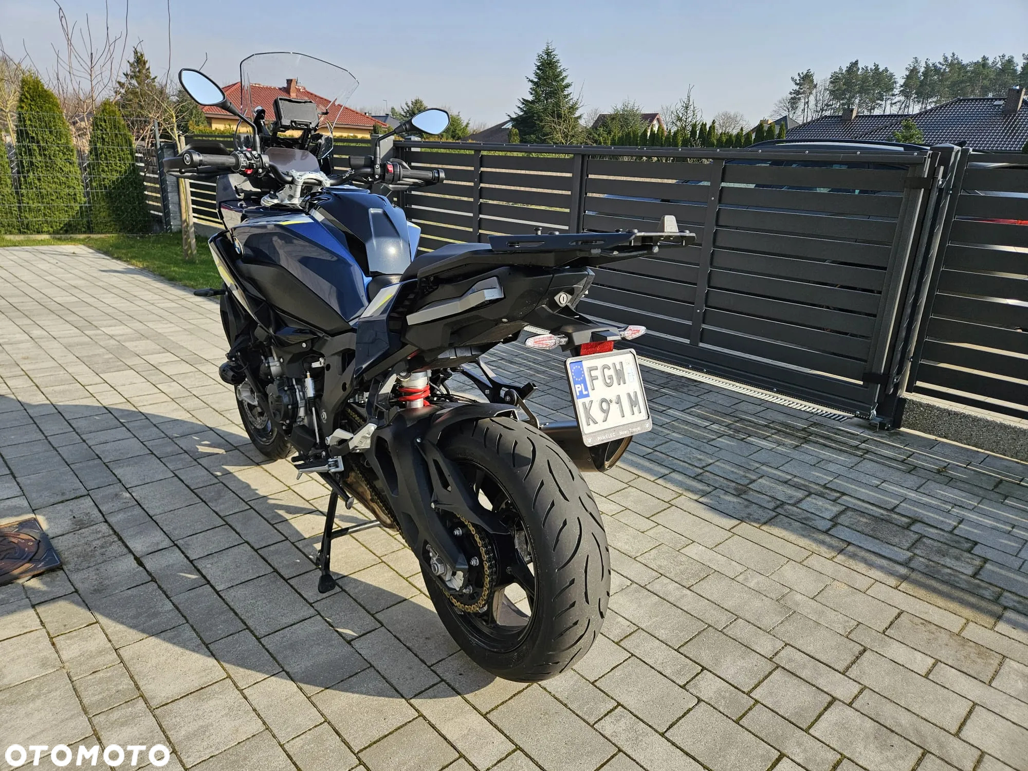 BMW XR - 10