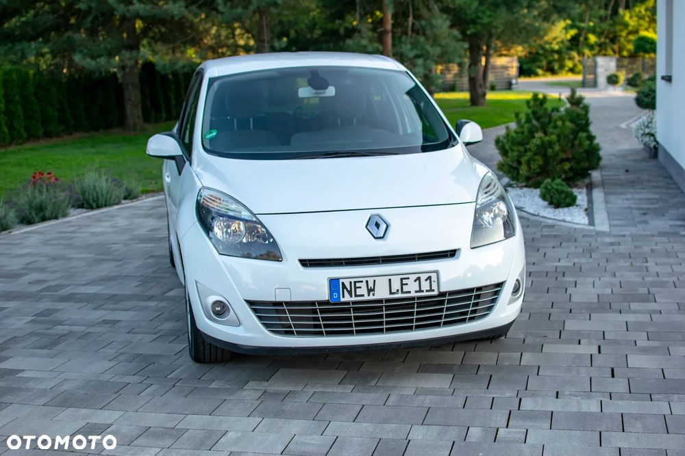 Renault Grand Scenic - 14