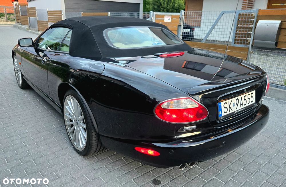 Jaguar XK XKR Cabriolet - 11