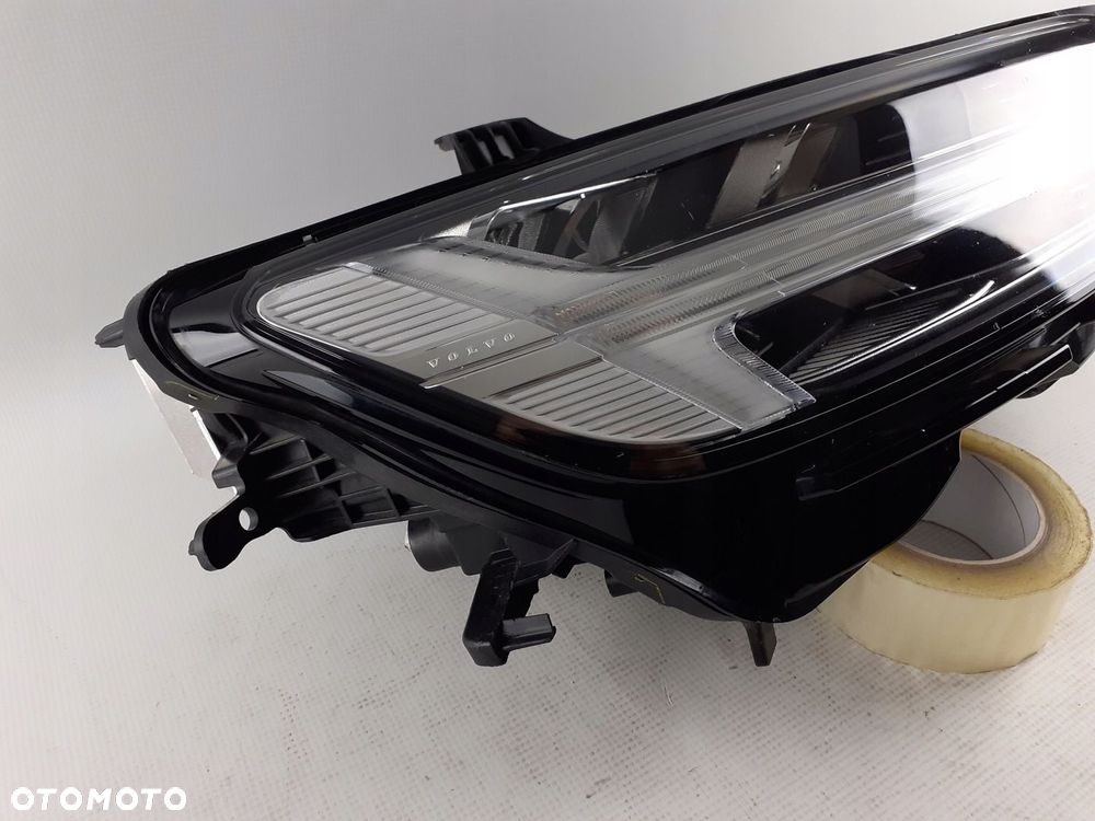 Lampa prawa Volvo S\V60 CC17-21 Full led.32228867 - 2