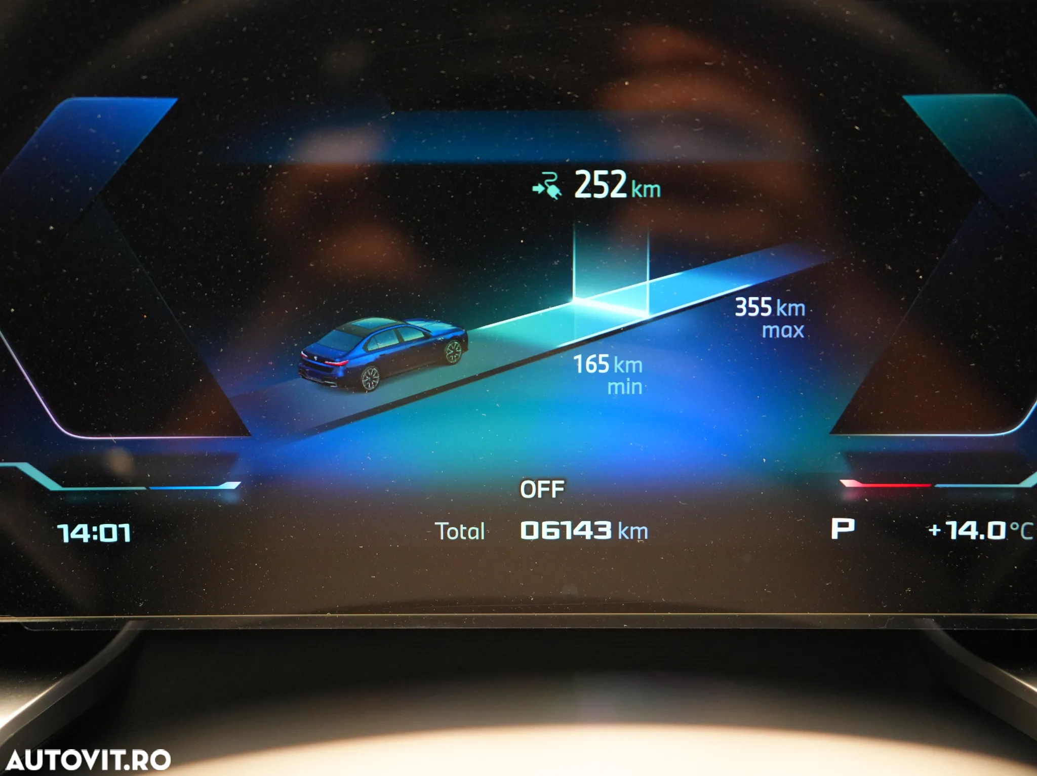 BMW i7 M70 xDrive - 39