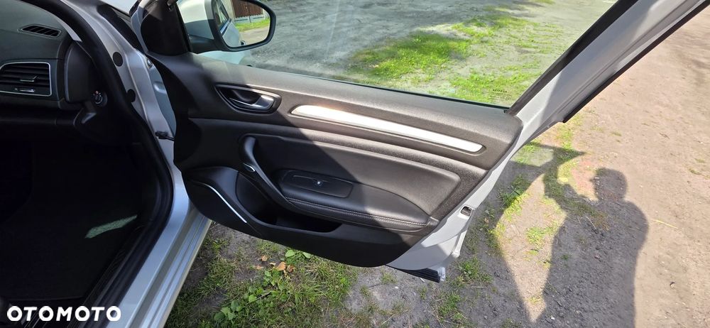 Renault Megane TCe 140 GPF EDC INTENS - 18