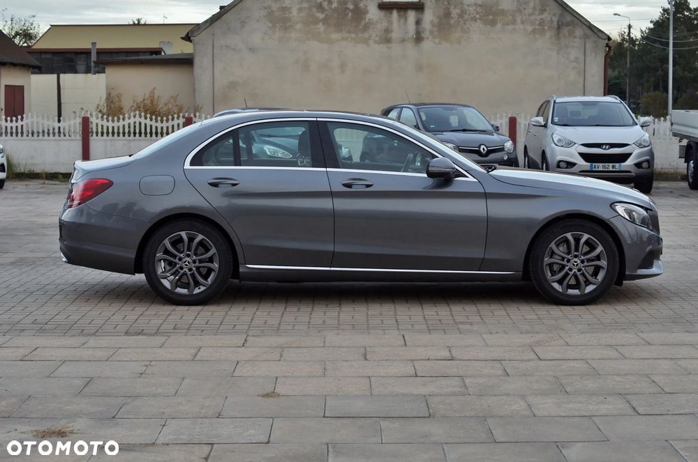 Mercedes-Benz Klasa C 250 9G-TRONIC Avantgarde - 22