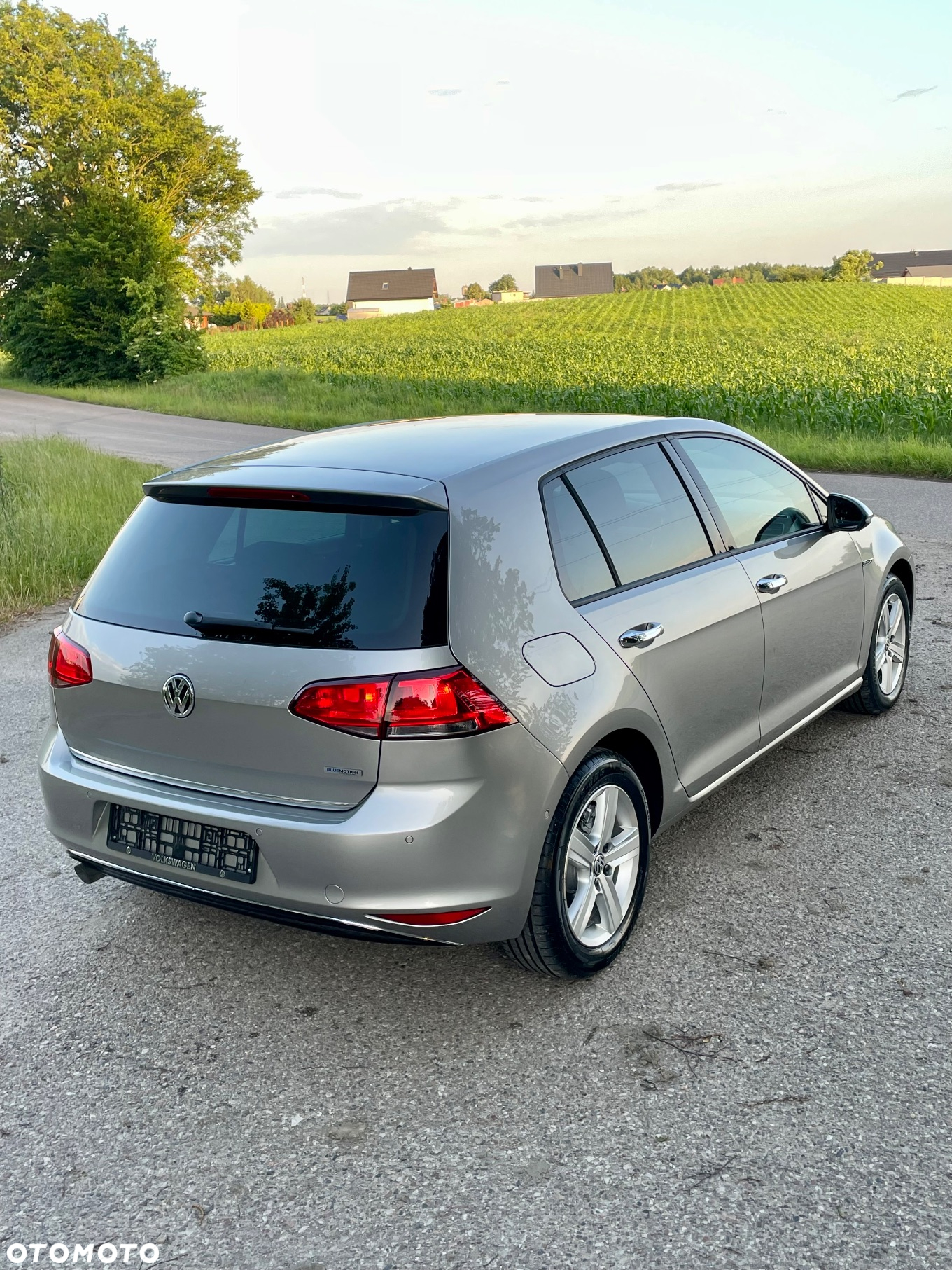 Volkswagen Golf VI 1.6 TDI Highline - 13