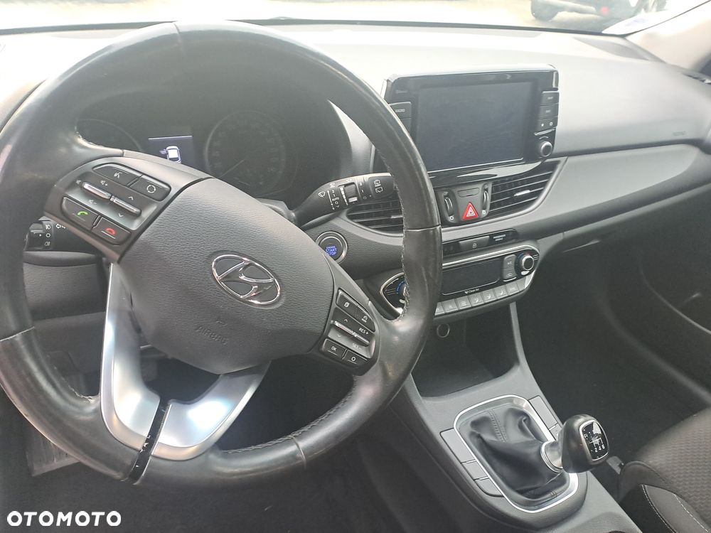 Hyundai i30 1.6 CRDi Premium - 12