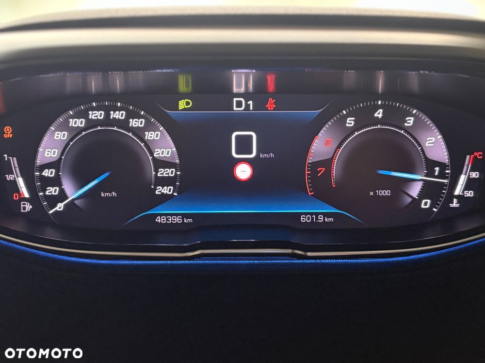 Peugeot 3008 1.2 PureTech Allure S&S EAT8 - 15