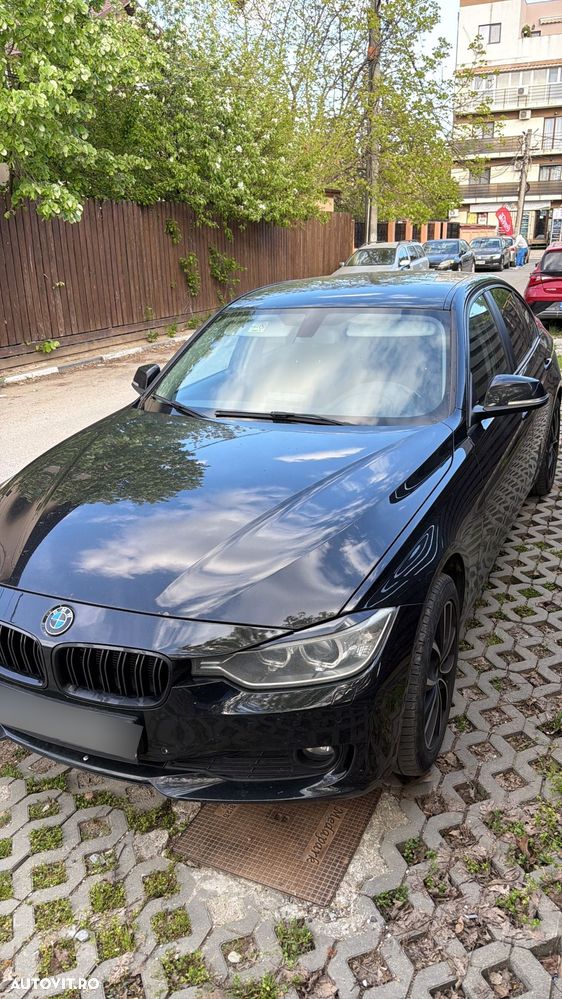 BMW Seria 3 320d xDrive - 3
