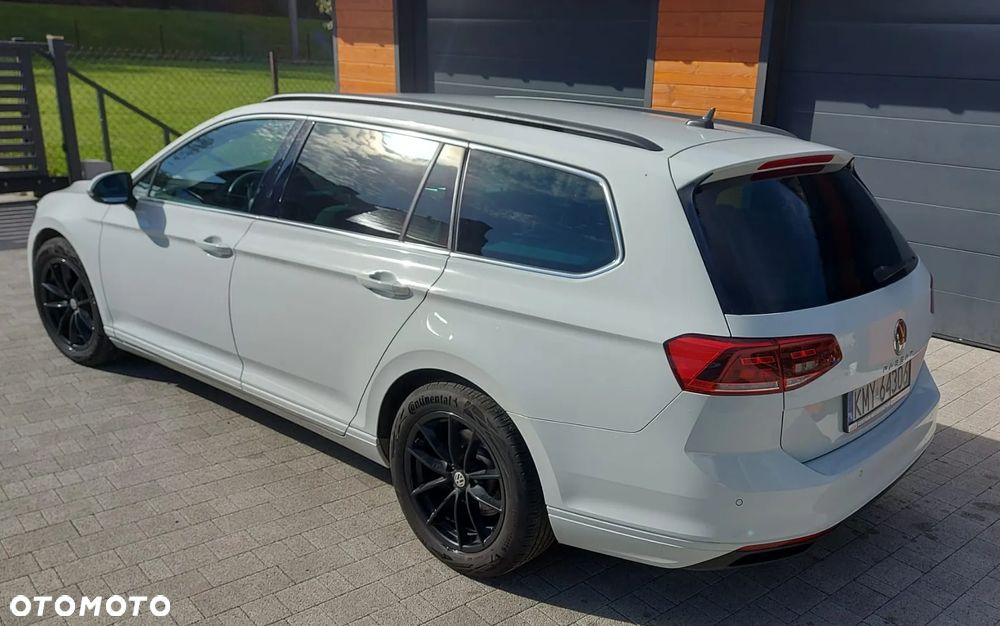Volkswagen Passat - 3