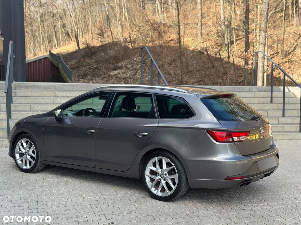 Seat Leon 2.0 TDI DPF DSG FR - 17